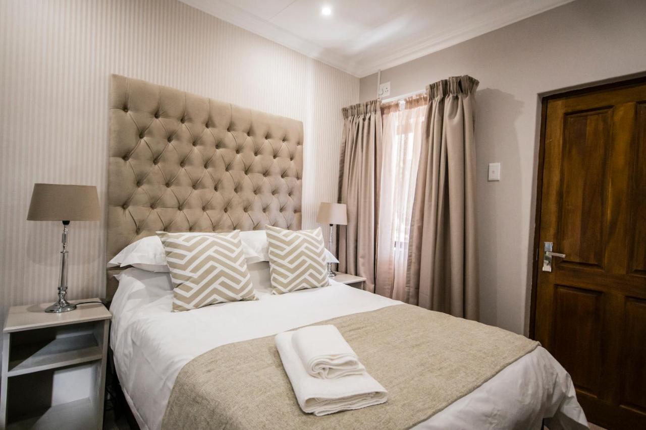 The Royal Guest House Klerksdorp Eksteriør bilde